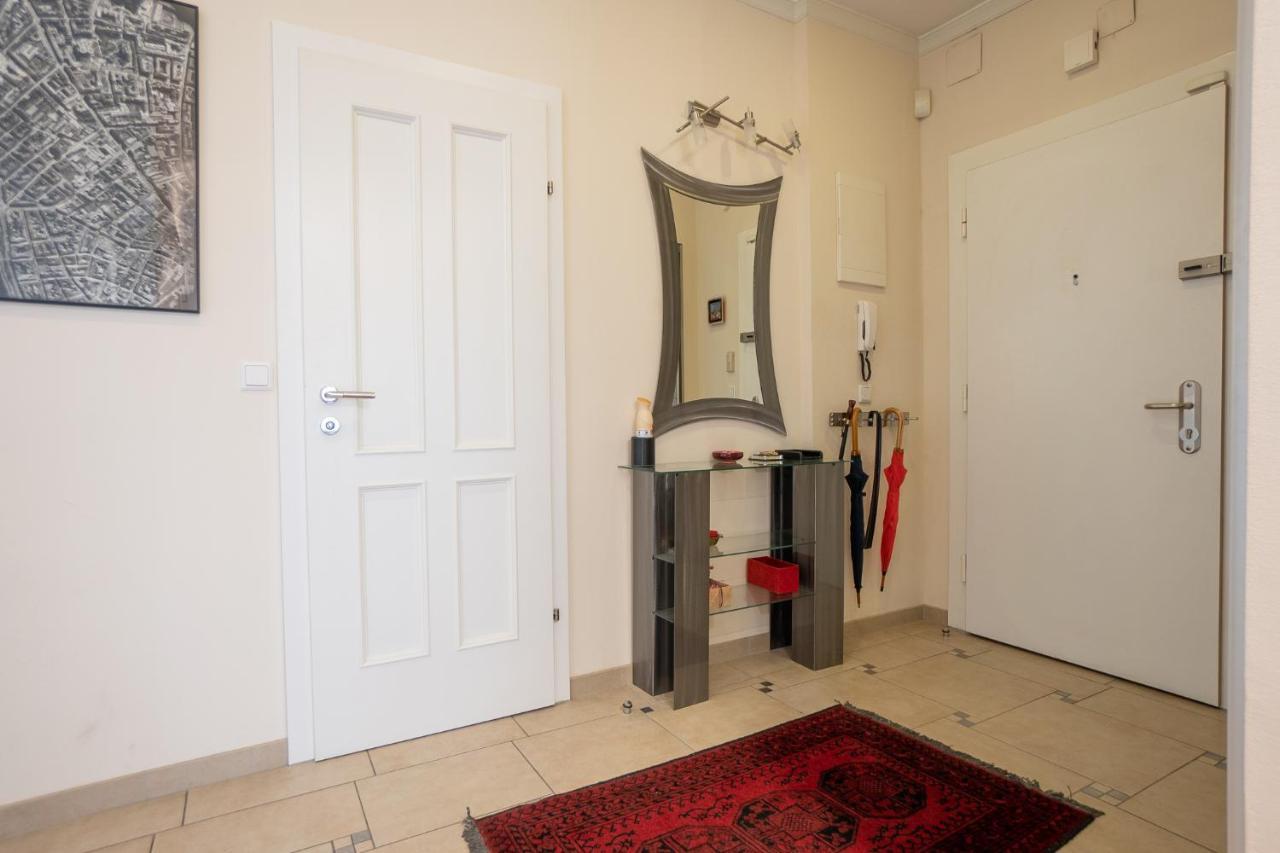 Apartment With A Balcony - 15 Min To City Center Відень Екстер'єр фото