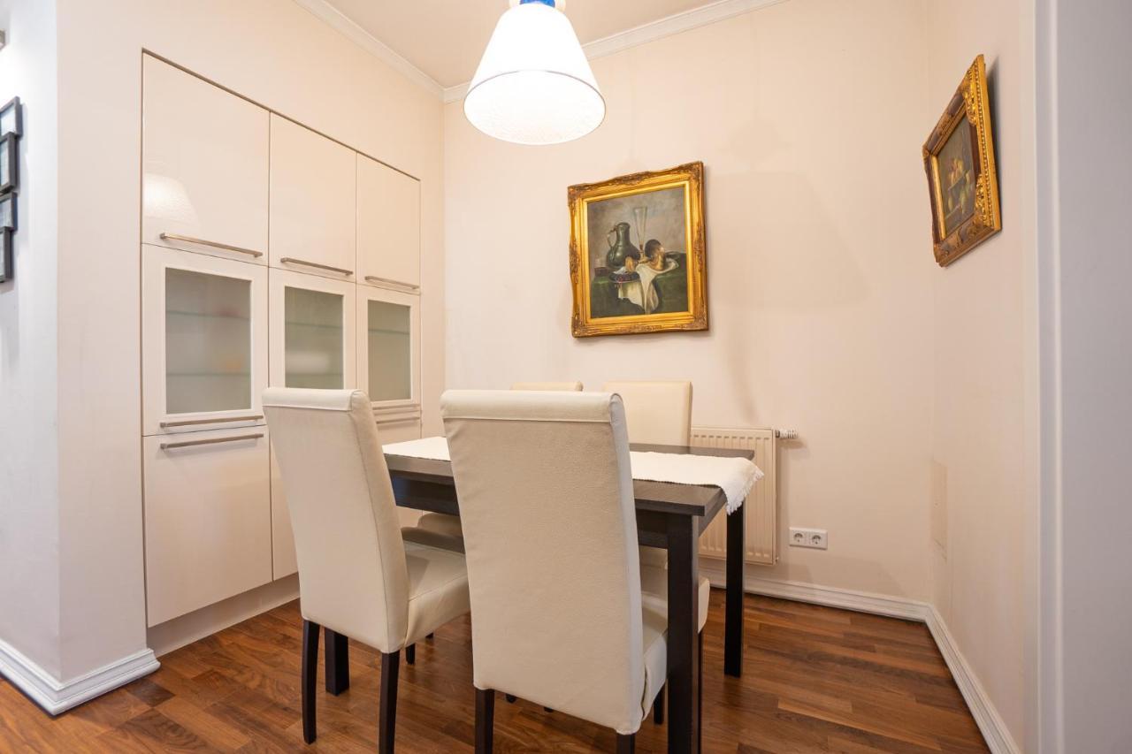 Apartment With A Balcony - 15 Min To City Center Відень Екстер'єр фото